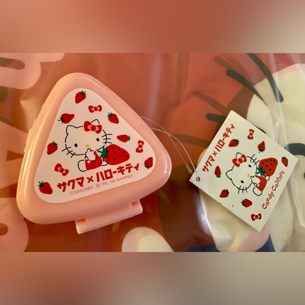 Sanrio Hello Kitty cute plastic container/rice mould